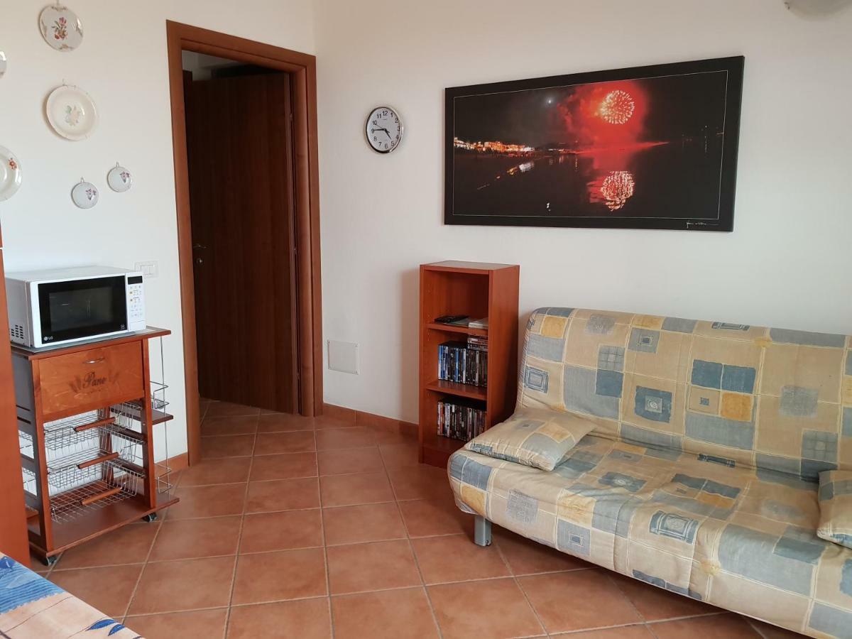 Borgo Lu Canali Da Gavino Apartment บาเดซี ภายนอก รูปภาพ