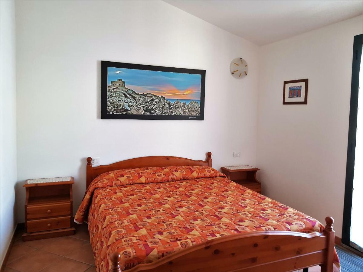 Borgo Lu Canali Da Gavino Apartment บาเดซี ภายนอก รูปภาพ